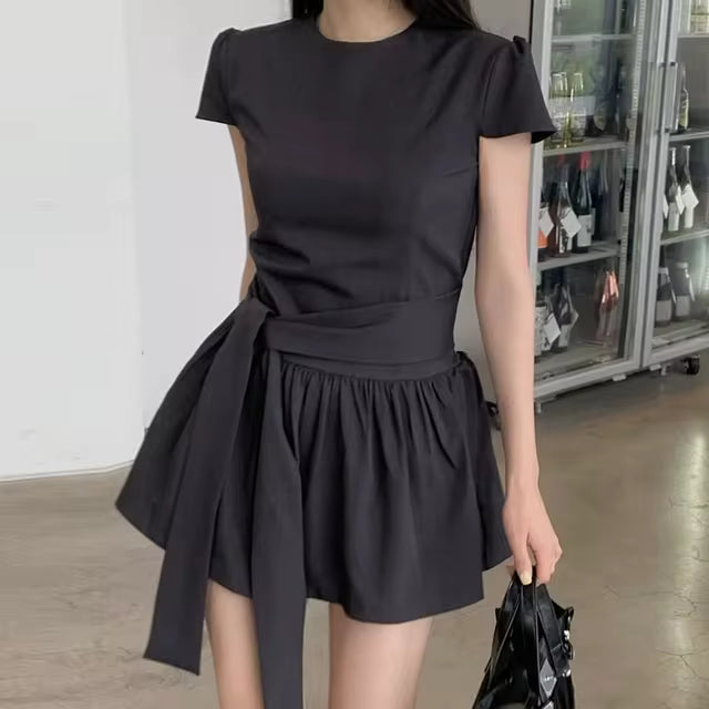 Robe trapèze avec noeud